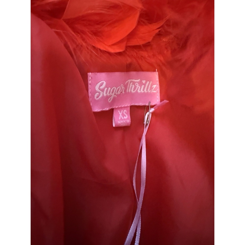 New Dolls Kill Sugar Thrillz Spicy Crushes Brocade Coat Red Feather Trim‎ Dancer - Picture 9 of 16